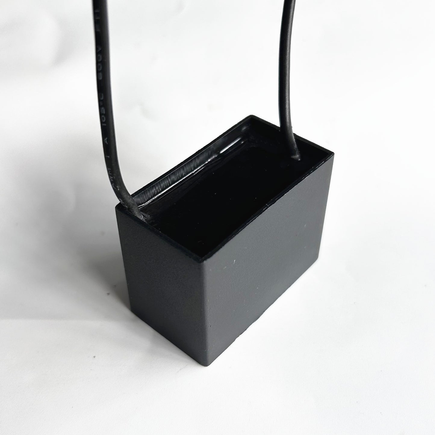 FREE SHIPPING CBB61 24mfd 24uf 24uF 250V VAC 50/60Hz Epoxy Resin Sealed Ceiling Fan Capacitor